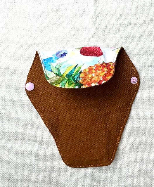 How to sew comfortable sanitary pad Folding the pad for storage.