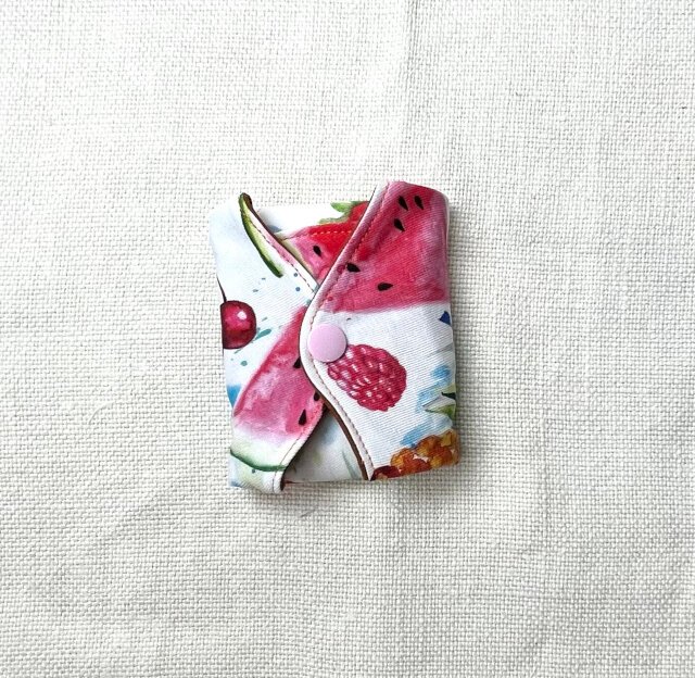 How to sew comfortable sanitary pad Folding the pad for storage.