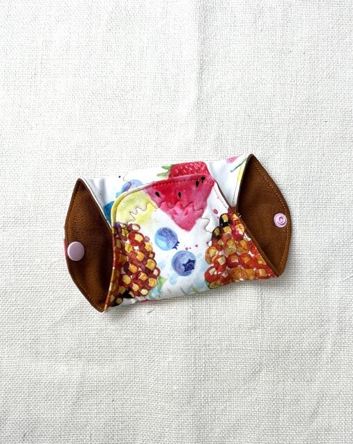How to sew comfortable sanitary pad Folding the pad for storage.