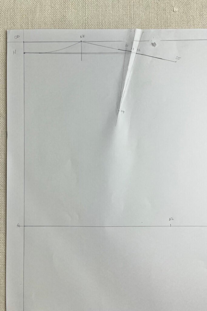 Drafting the back bodice block with back width and armhole curve