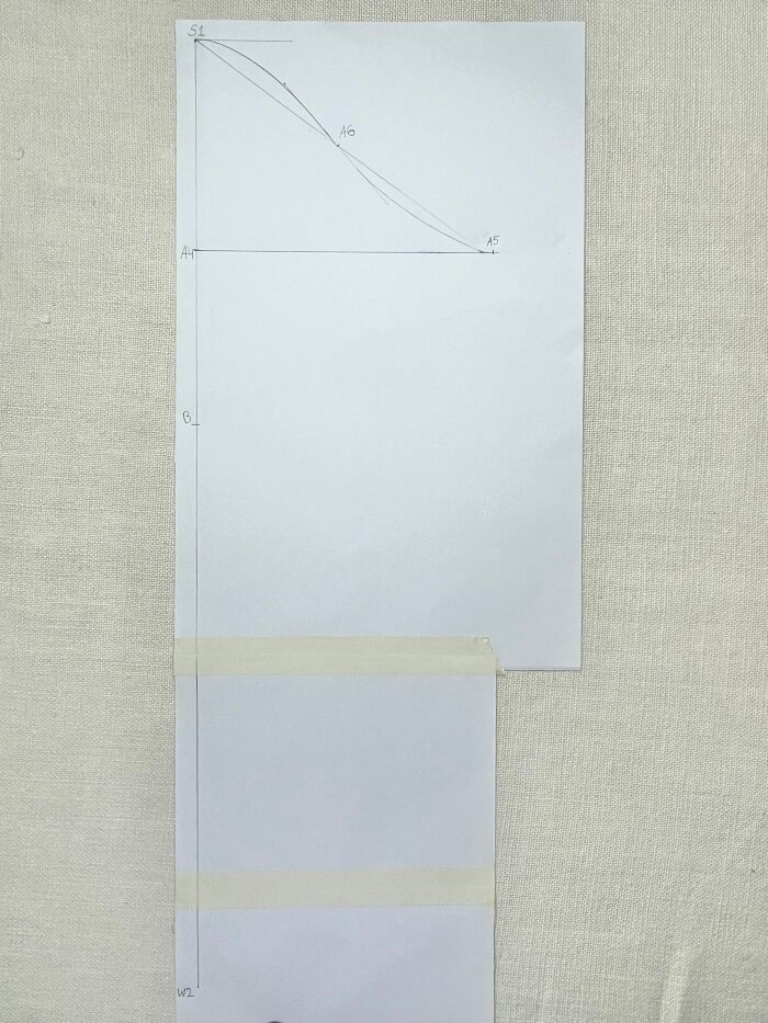 Marking bicep line on t-shirt sleeve pattern for accurate fit