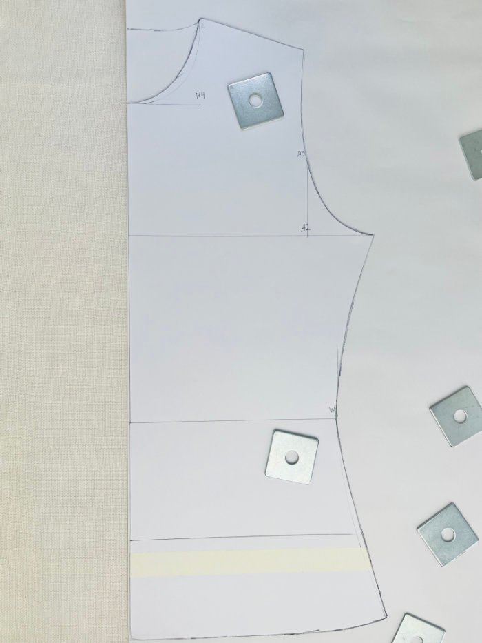 Tracing a custom T-shirt bodice block for sewing a fitted women’s T-shirt