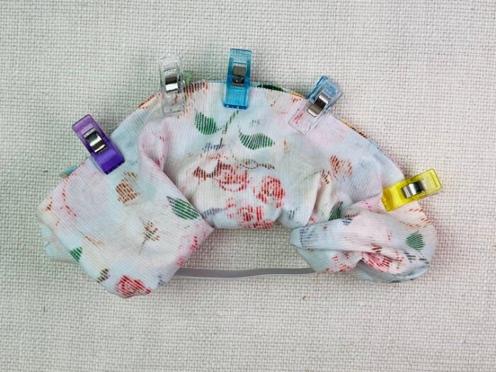 How to Sew a Hair Scrunchie: 4 Easy Methods Using Less Fabric (Beginner-Friendly) Pinning fabric edges carefully to avoid catching inner folds when sewing scrunchie