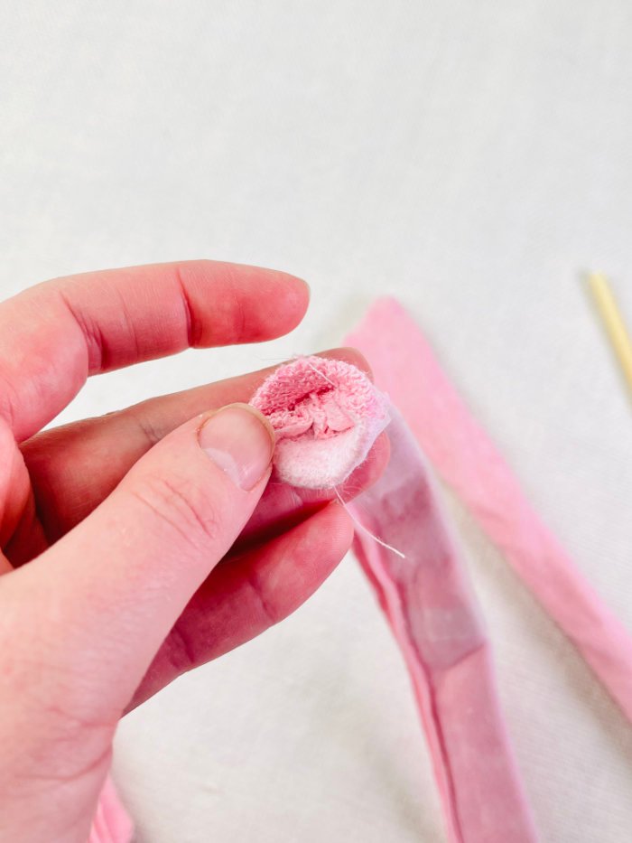 How to Sew a Wrap Skirt from an A-Line Skirt Block (Beginner) Creating a "well" on the sewn end of the tie before turning inside out