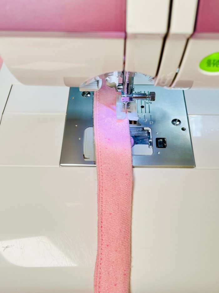 How to Sew a Wrap Skirt from an A-Line Skirt Block (Beginner) Topstitching the waist ties