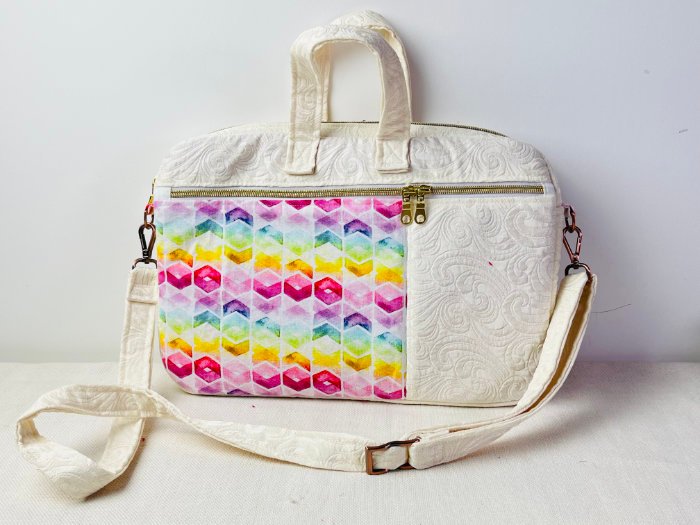 Home DIY Laptop Bag Sewing Tutorial – Lined, Padded & With Zipper Pockets