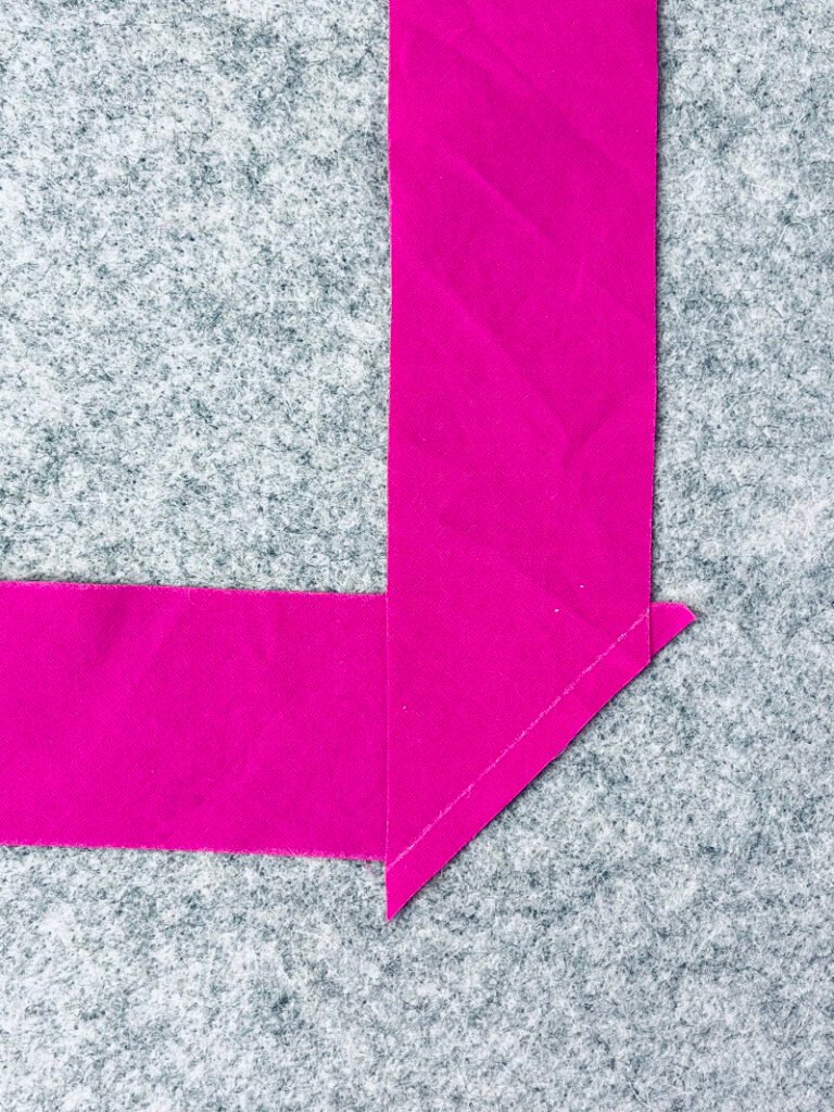 How to Make Bias Binding (Step-by-Step Tutorial for Beginners) Creating a seam guide on bias strips