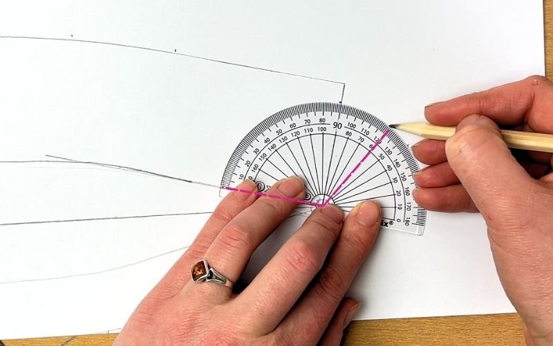 measuring collar spread angle with protractor when drafting collar point