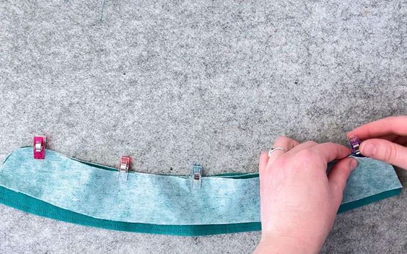 pinning collar between collar stand pieces sandwich method