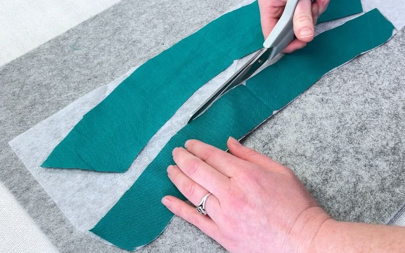 cutting fusible interfacing for collar and collar stand